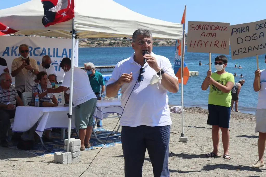 Akarcalılar, balıkçı barınağına tepki gösterdi