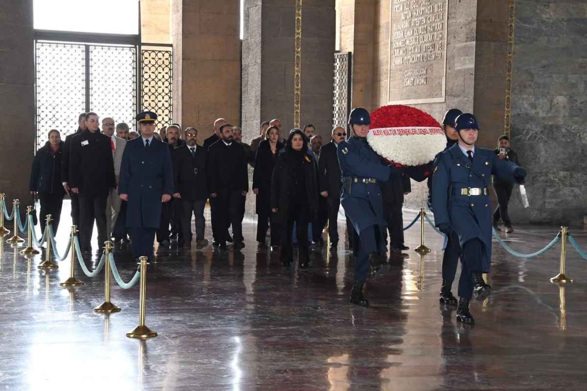 AKD 14. Olağan Genel Kurulu tamamlandı:  CHP'ye destek ziyareti