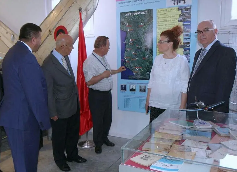 Arnavutluk Genelkurmay Başkanı’ndan Seferihisar’a selam var