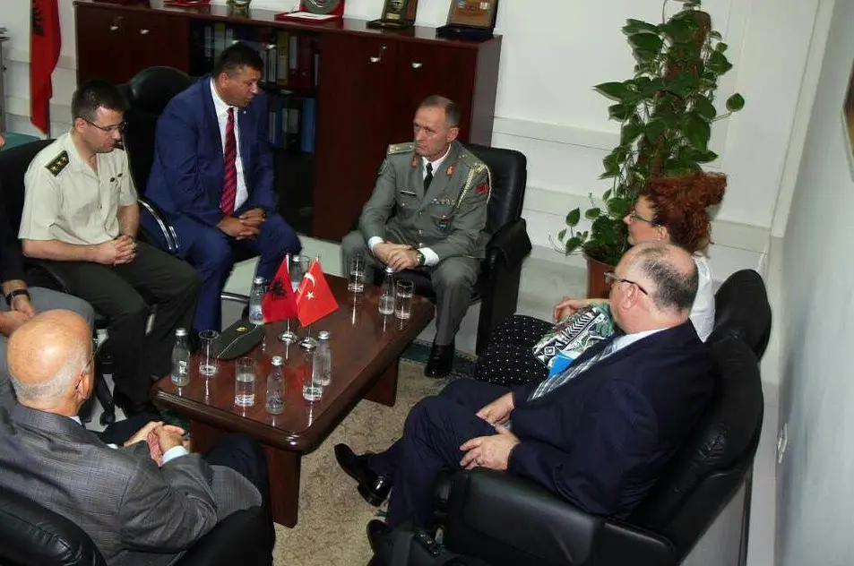 Arnavutluk Genelkurmay Başkanı’ndan Seferihisar’a selam var