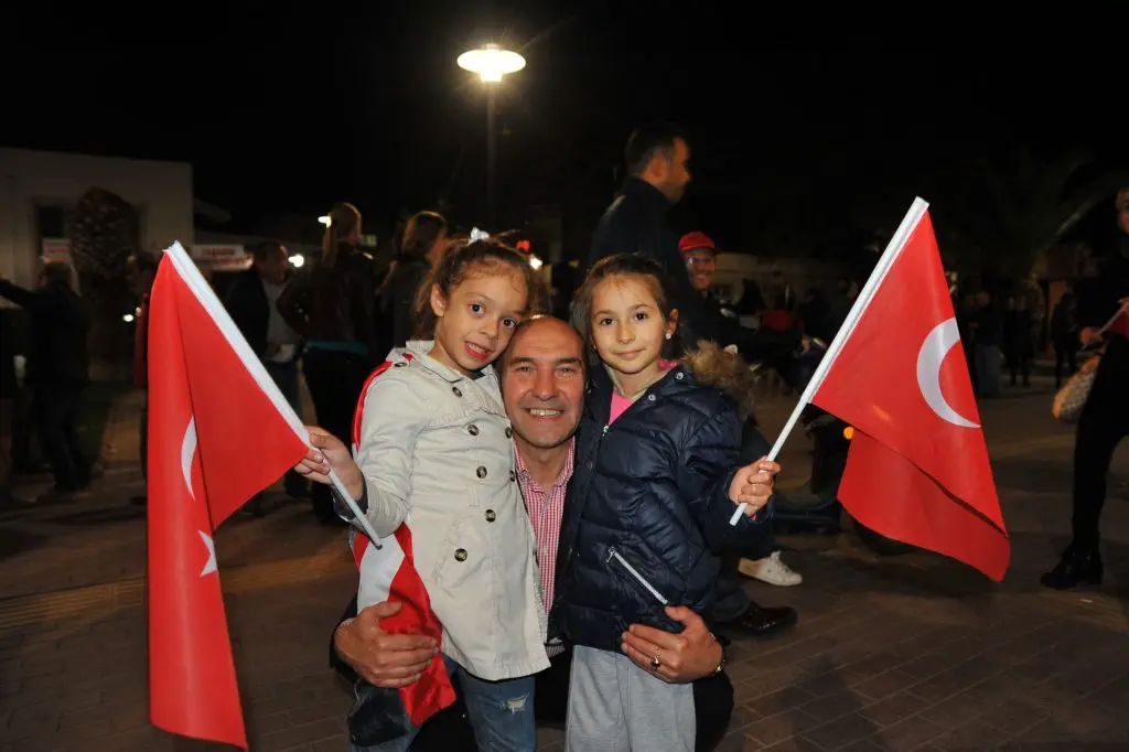 Binlerce Kişi Haykırdı; "Atatürk ve Cumhuriyet Sevgimiz Bitmeyecek”