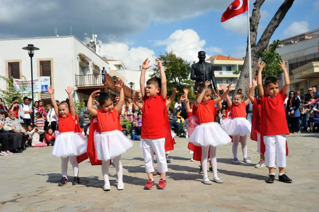 Büyük Şölen Başladı