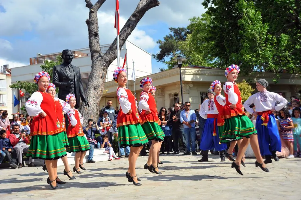 Büyük Şölen Başladı