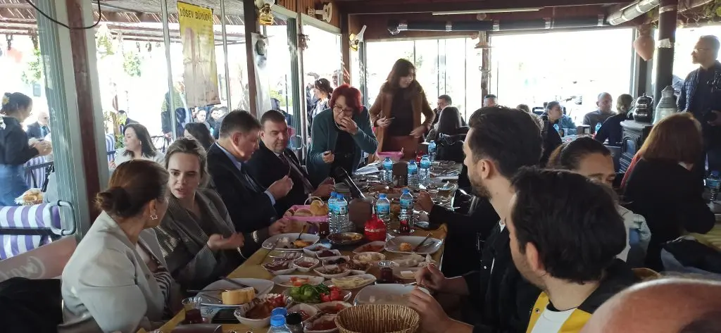 Cemil Tugay Seferihisar’a müjdelerini açıkladı