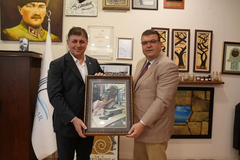 Cemil Tugay Seferihisar’da