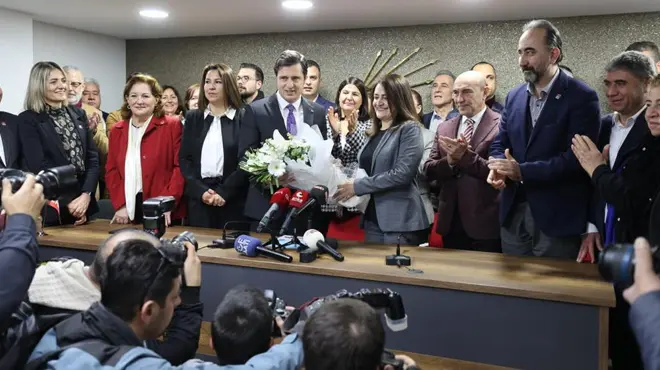 CHP İzmir İl Başkanı Deniz Yücel istifa etti