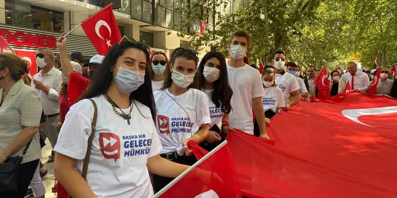CHP Seferihisar gençleri Anıtkabir’e akın etti