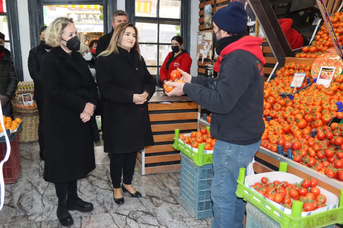 CHP’li Sevda Erdan Kılıç Seferihisar’ı ziyaret etti