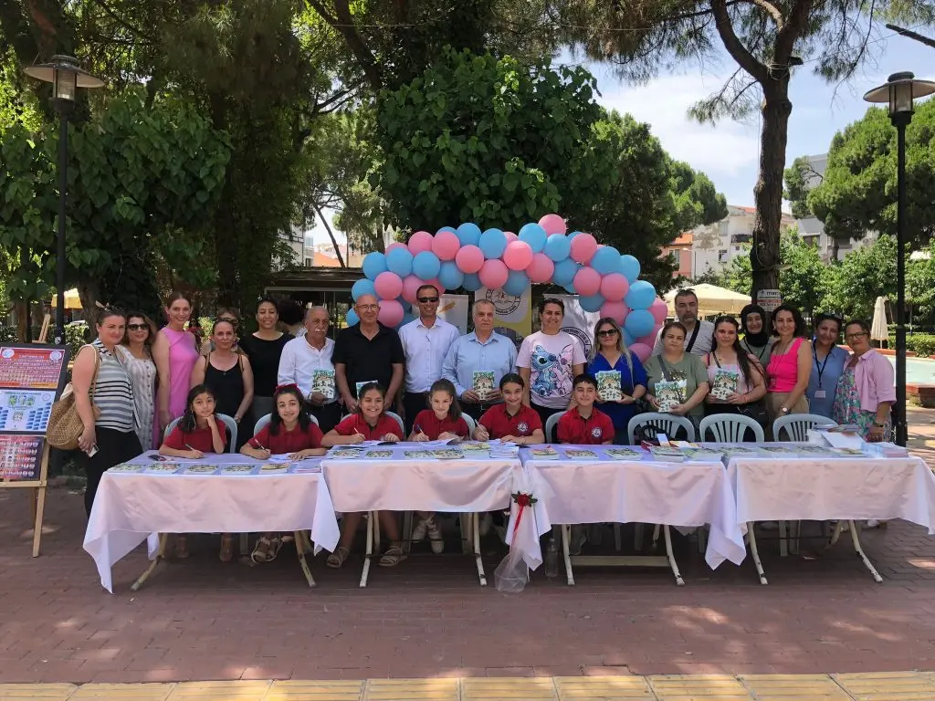 Çocuklardan anlamlı etkinlik: "Küçük Eller Güçlü Kalemler”