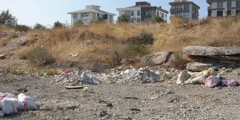 Çöplüğe dönen Kocaçay, Seferihisar’a ne zaman çok yakışacak?