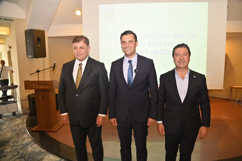 Ege Belediyeler Birliği’nin yeni başkanı Ferdi Zeyrek oldu