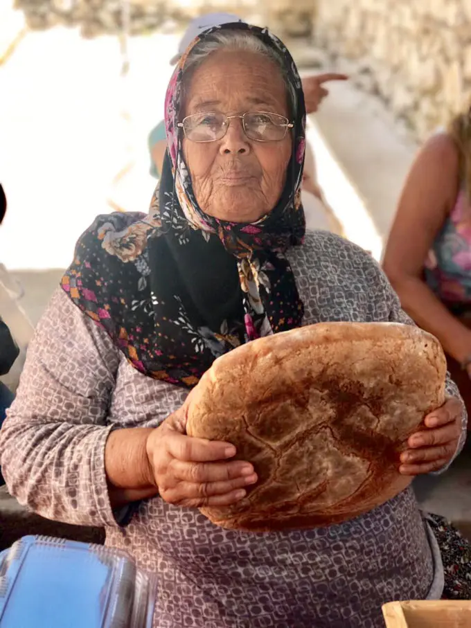 Seferihisar Ulamış Köyü Ata Ekmeği ve Armola Şenliğinde izdiham yaşandı!