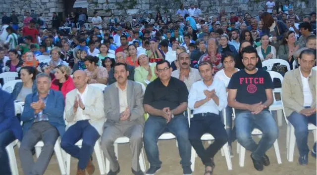Futbol bahane, Barış şahane!