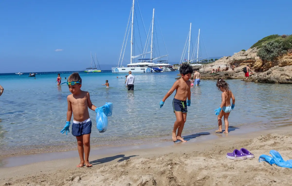 Ekmeksiz’de deniz temizliği yapıldı