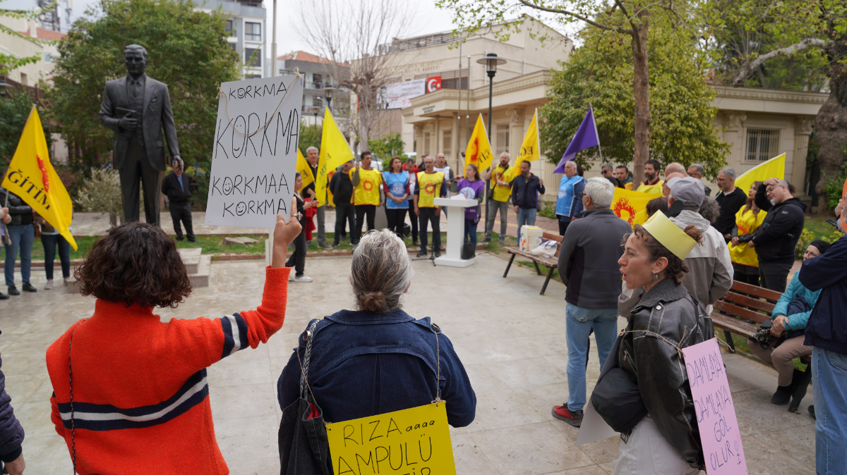 KESK’ten Seferihisar’da basın açıklaması