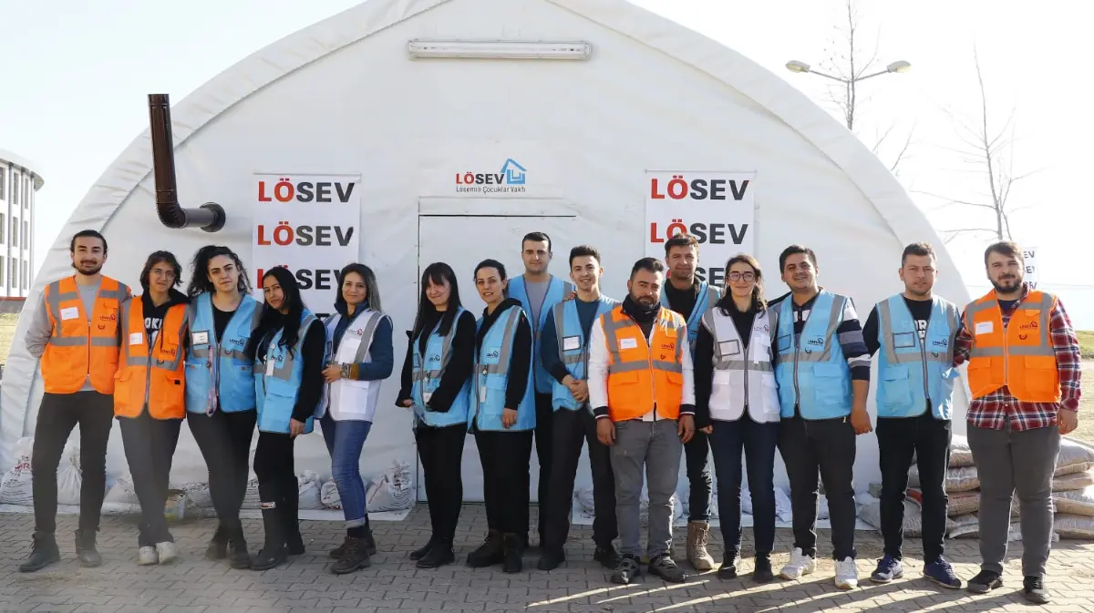 LÖSEV: Deprem ayrı moloz ayrı öldürüyor