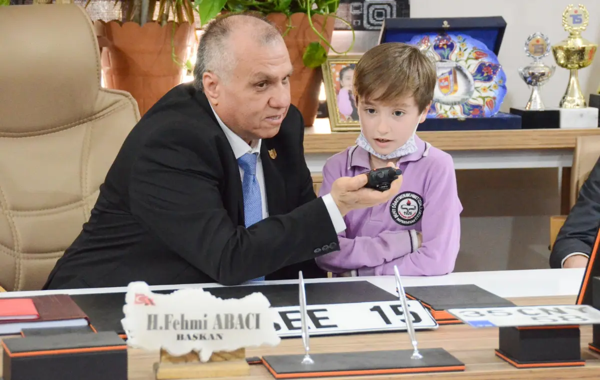 Minik öğrencilerden şoförler odasına ziyaret