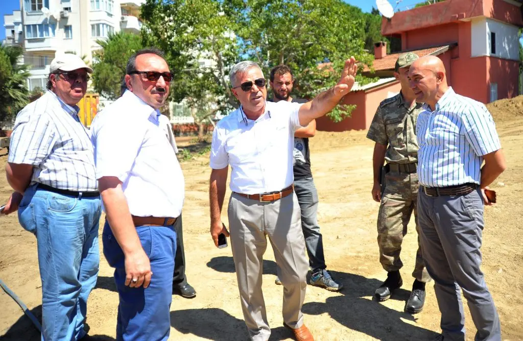 Necat Hepkon Seferihisar’a bir okul daha yapıyor ve yedinci kalbi tamamlıyor