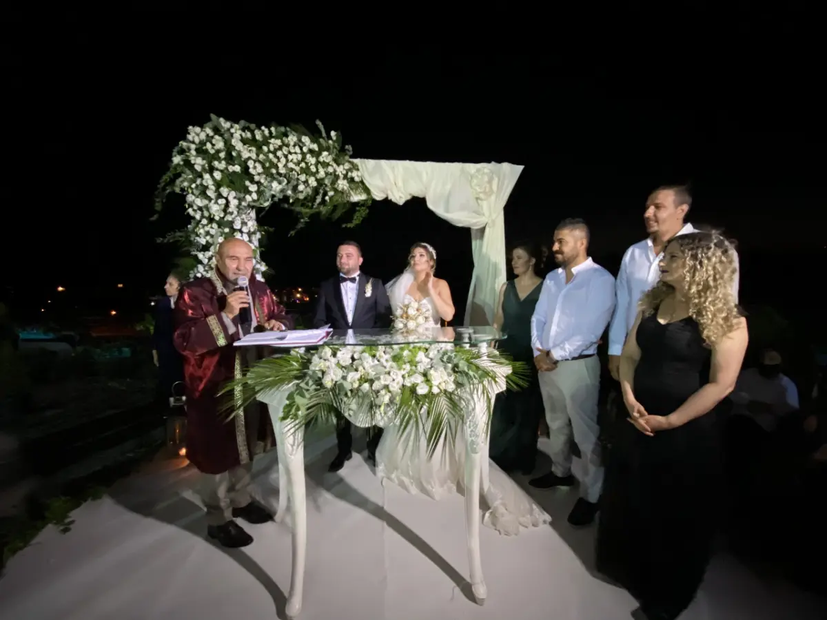 Pehlivan ve Dinçer ailelerinin mutlu günü