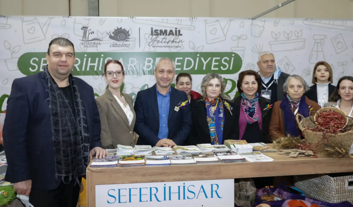 Seferihisar Belediyesi’nden genç çiftçilere destek