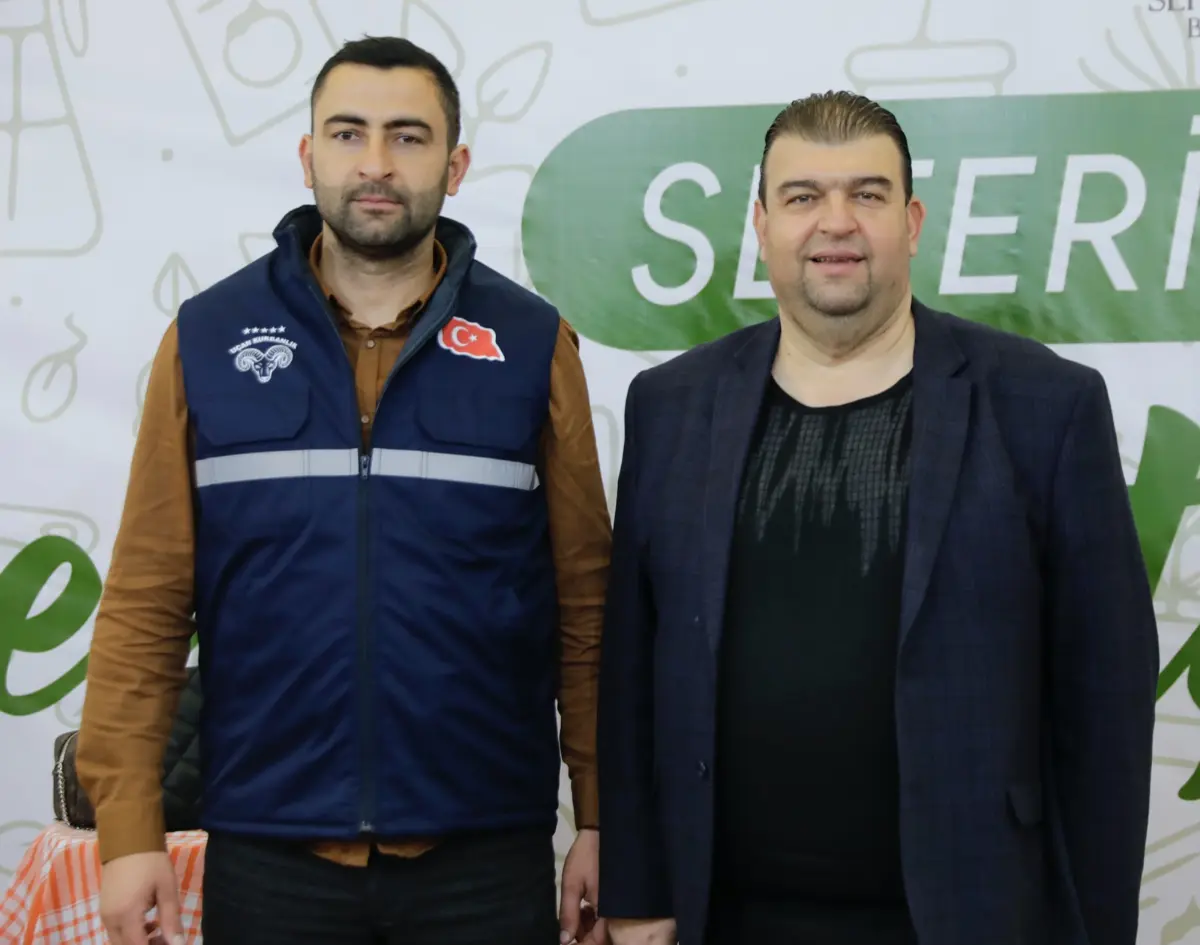 Seferihisar Belediyesi’nden genç çiftçilere destek