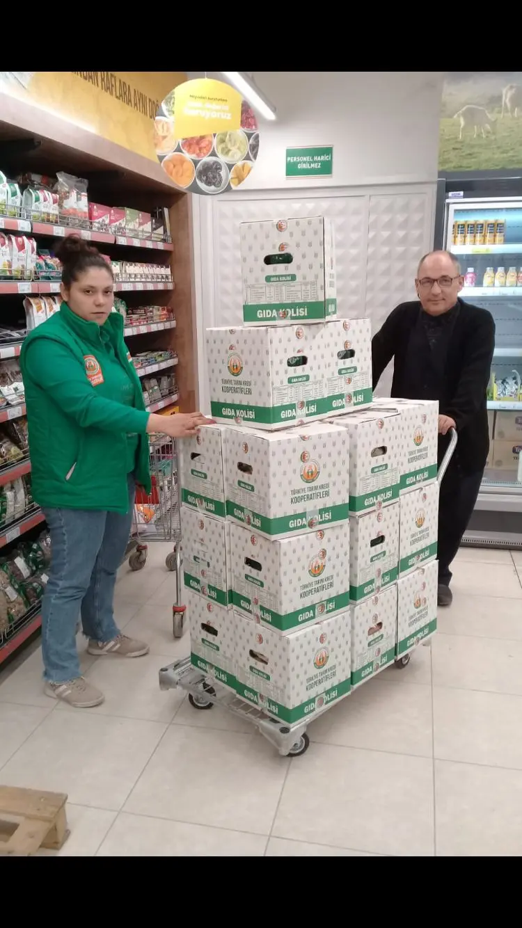 Seferihisar Karadenizliler Derneği ihtiyaç sahiplerinin yanında