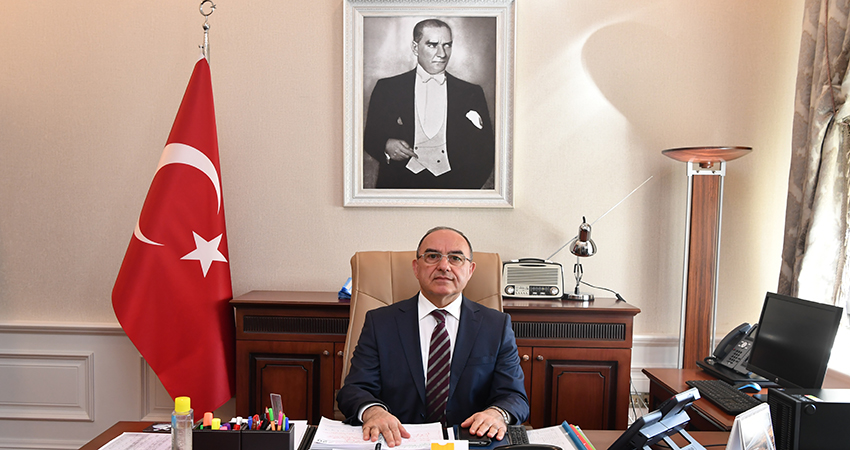 Seferihisar Kaymakamlığı’nda görev değişimi
