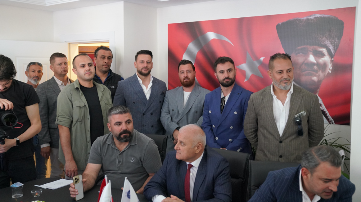 Seferihisar Müteahhitler Derneği açıldı: "Kent estetiği ve dayanışma için yola çıktık”