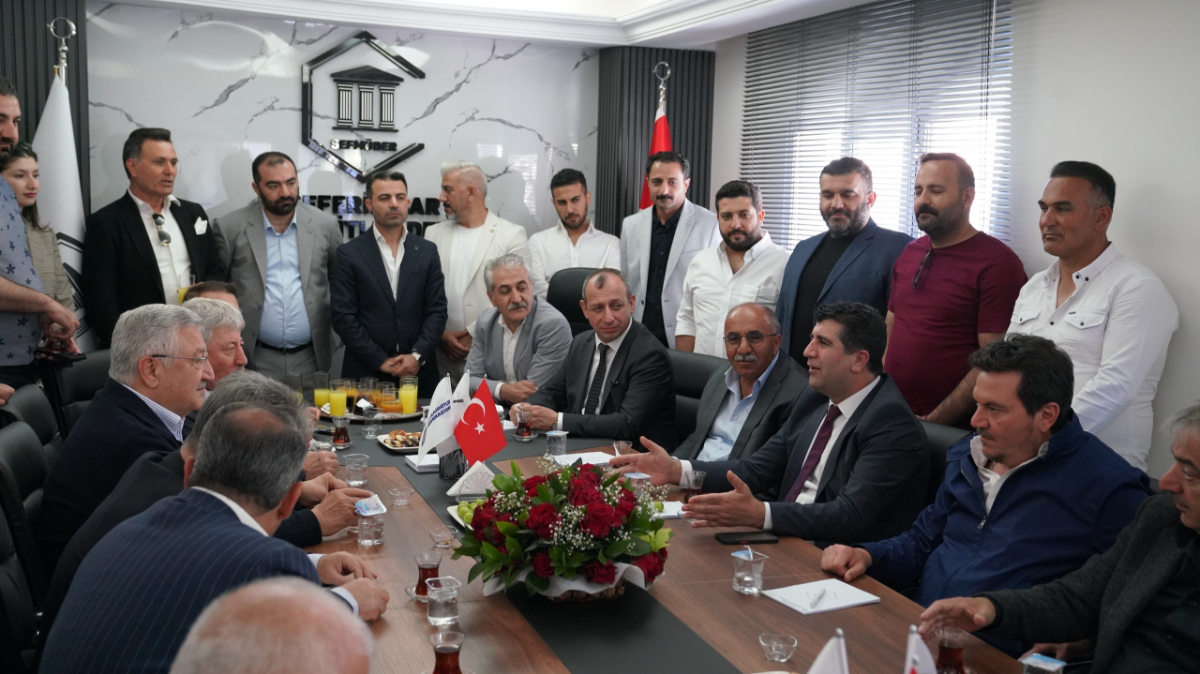 Seferihisar Müteahhitler Derneği açıldı: "Kent estetiği ve dayanışma için yola çıktık”