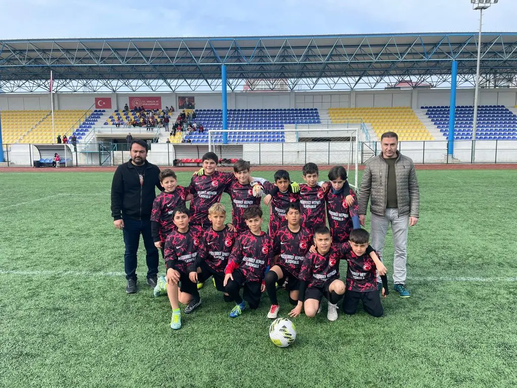 Seferihisar tarihinde bir ilk! İlkokullar arası futbol şampiyonası