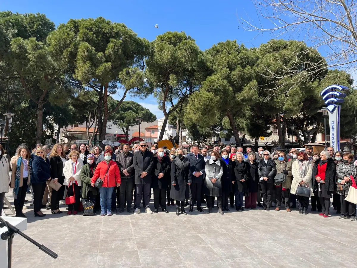 Seferihisar’da Çanakkale Zaferi için çelenk töreni