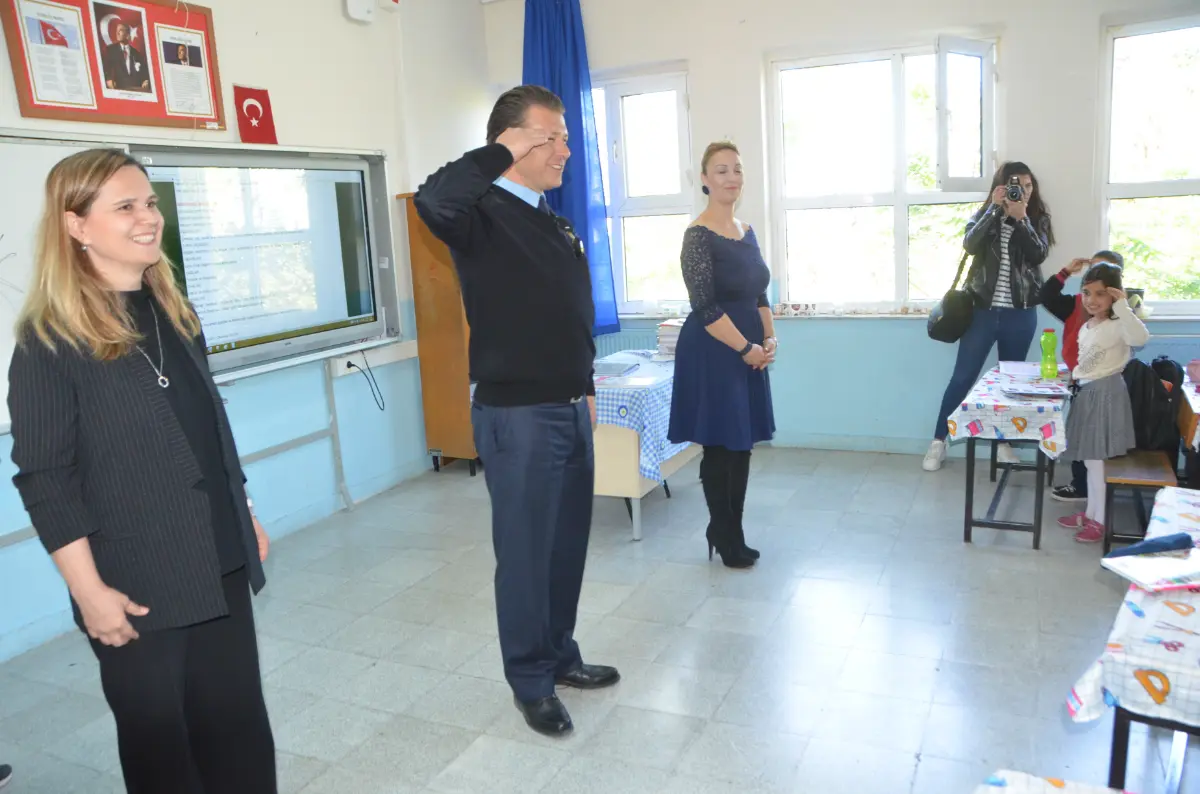 Polisin kalbini fethettiler
