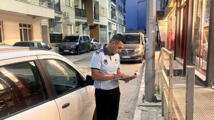 Seferihisar’da kaldırım işgallerine geçit yok