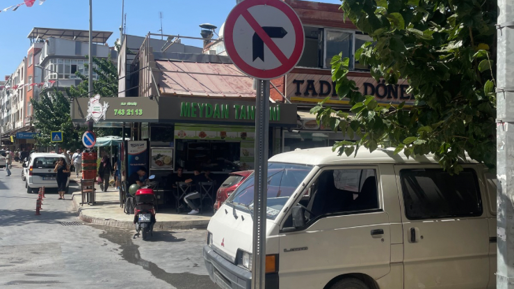 Seferihisar'da sağa dönüşe yasak