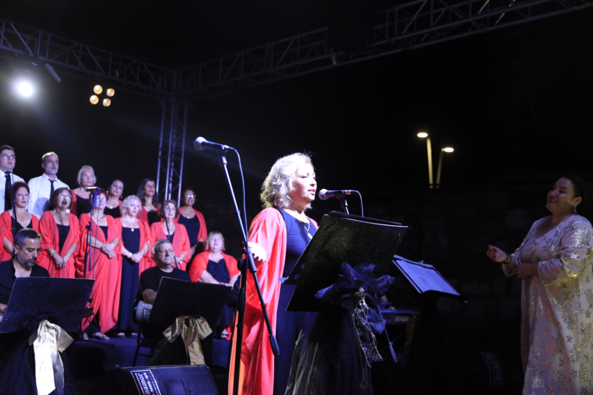 Seferihisar'da sanat ve dayanışma "Yıldızların Altında” buluştu