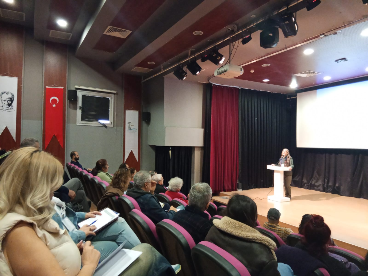 Seferihisar’da sanatçılar tek bir kurum altında birleşiyor