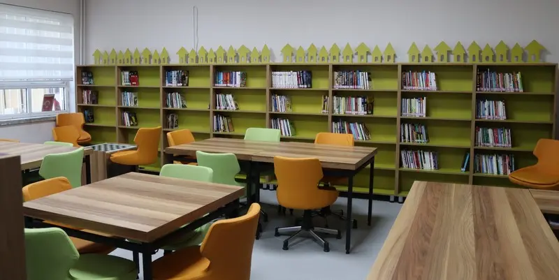 Seferihisar’ın ilk kütüphanesi açıldı