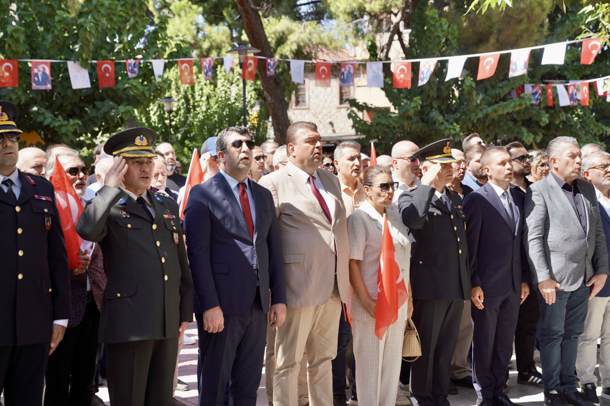 Seferihisar'ın Kurtuluşu'nun 103. yılı törenle kutlandı