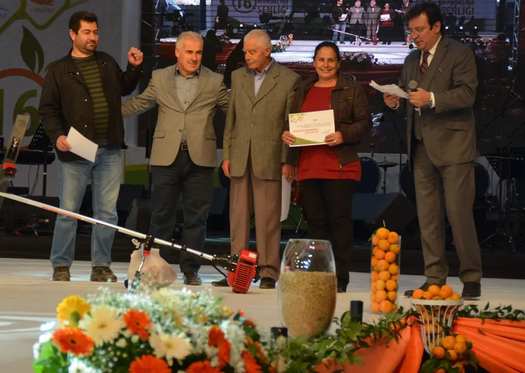 Seferihisar’ın mandalinasını dünyaya tanıtan festival ve perde arkası