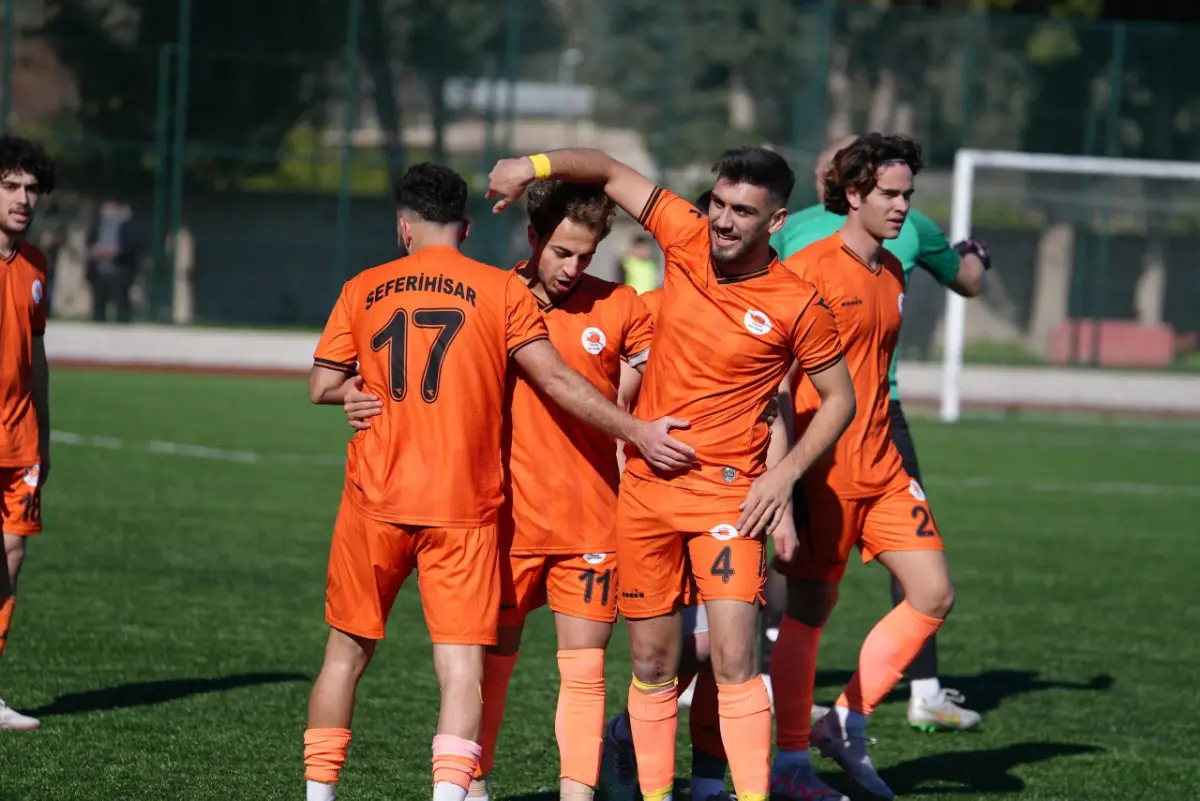 Seferihisarspor bir engeli daha aştı