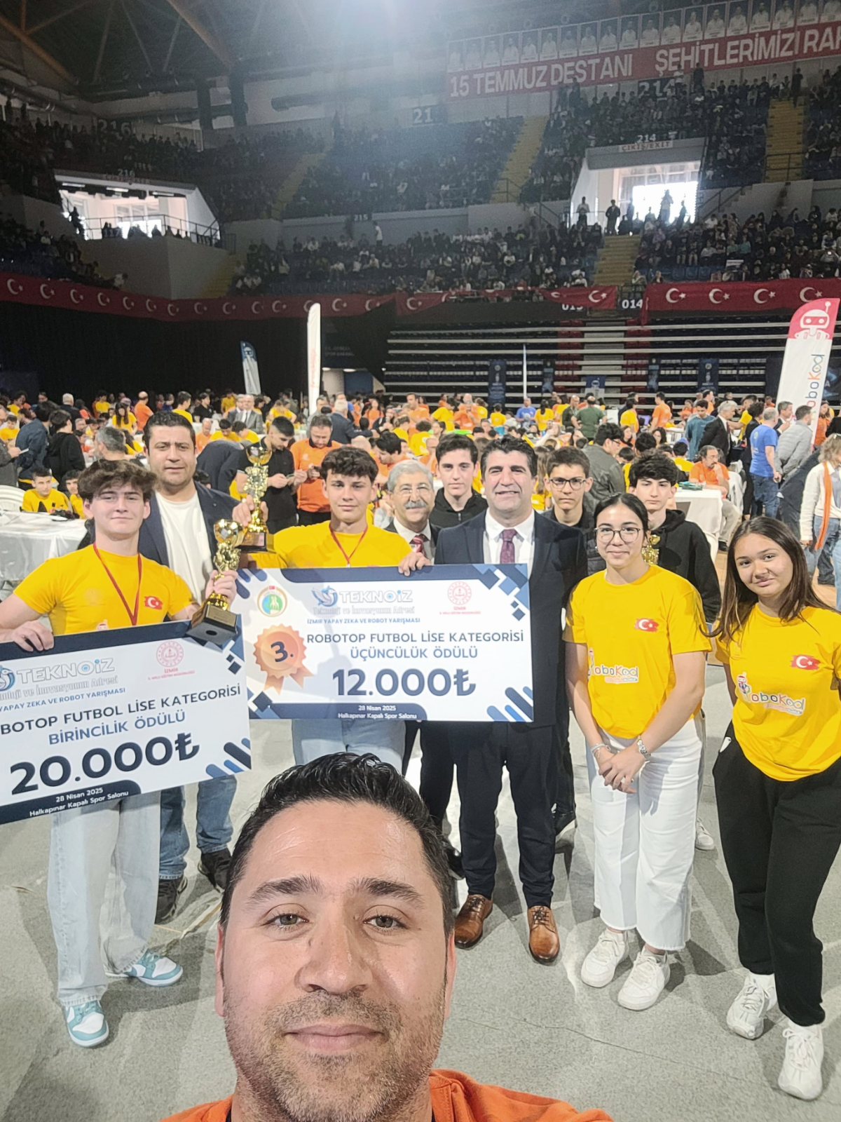 Semiha İrfan Çalı MTAL, İzmir Robot Yarışması’nda şampiyon oldu!