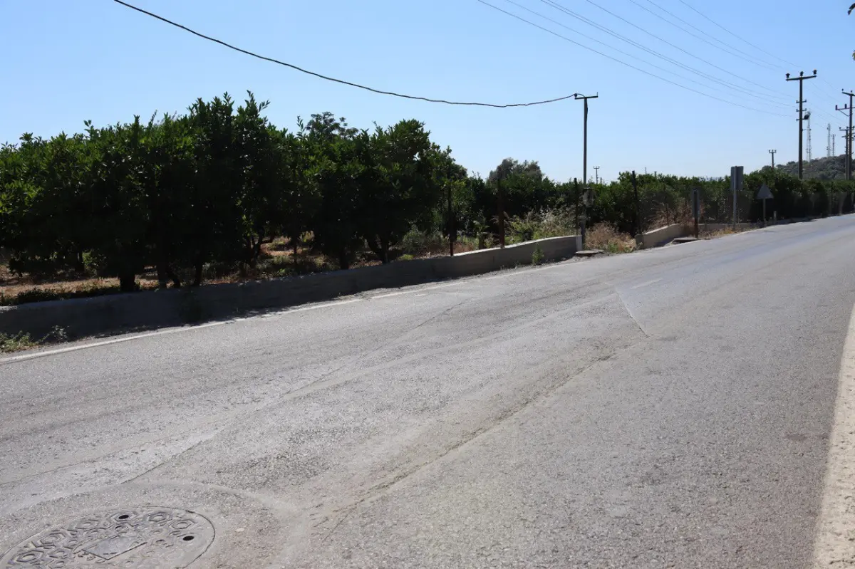 Sığacık yolu çözüm bekliyor
