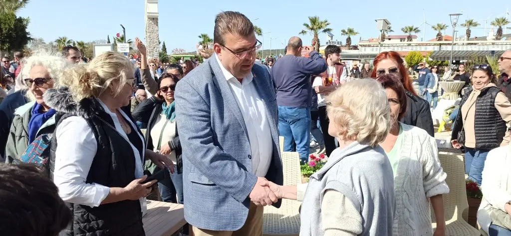 Sığacık’taki açılışta Başkan Yetişkin’den Akarca’ya müjde