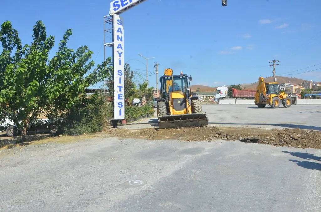 Soyer ile Nişancı araya girdi ve yol açıldı!