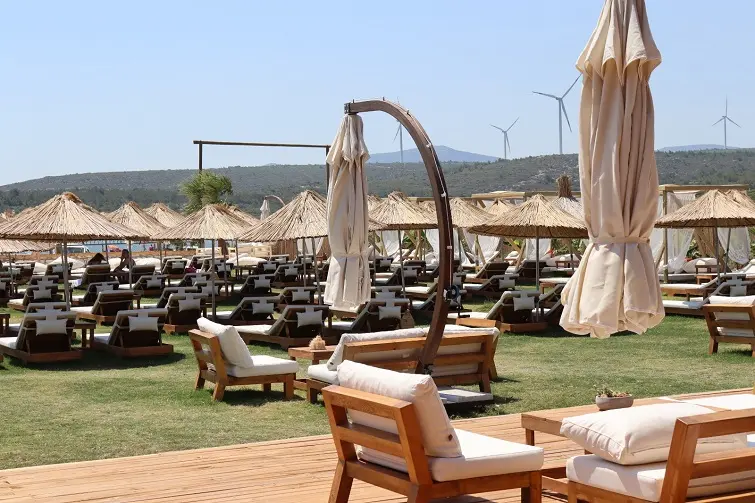 Tüccar Beach açıldı