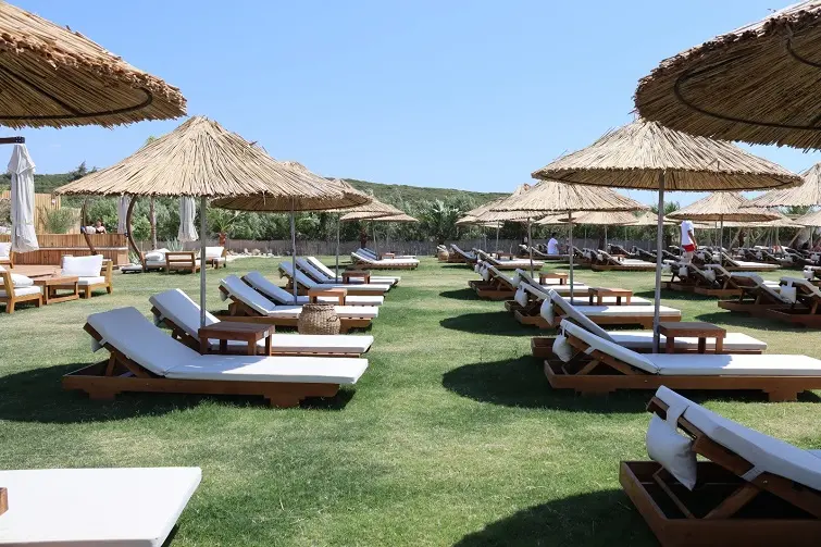 Tüccar Beach açıldı