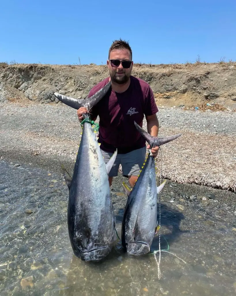 Zıpkınla 70 kiloluk orkinosu yakaladı