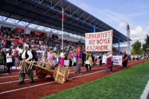 100. Yıl coşkusu Seferihisar’ı sardı!