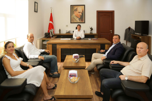 AK Parti Seferihisar’dan yeni kaymakama ziyaret