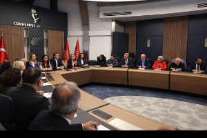 AKD 14. Olağan Genel Kurulu tamamlandı:  CHP'ye destek ziyareti
